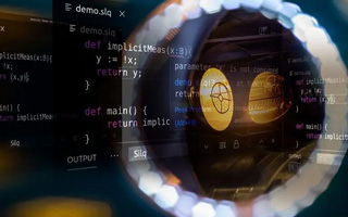 南宁 ,php声明和调用变量的符号是什么？